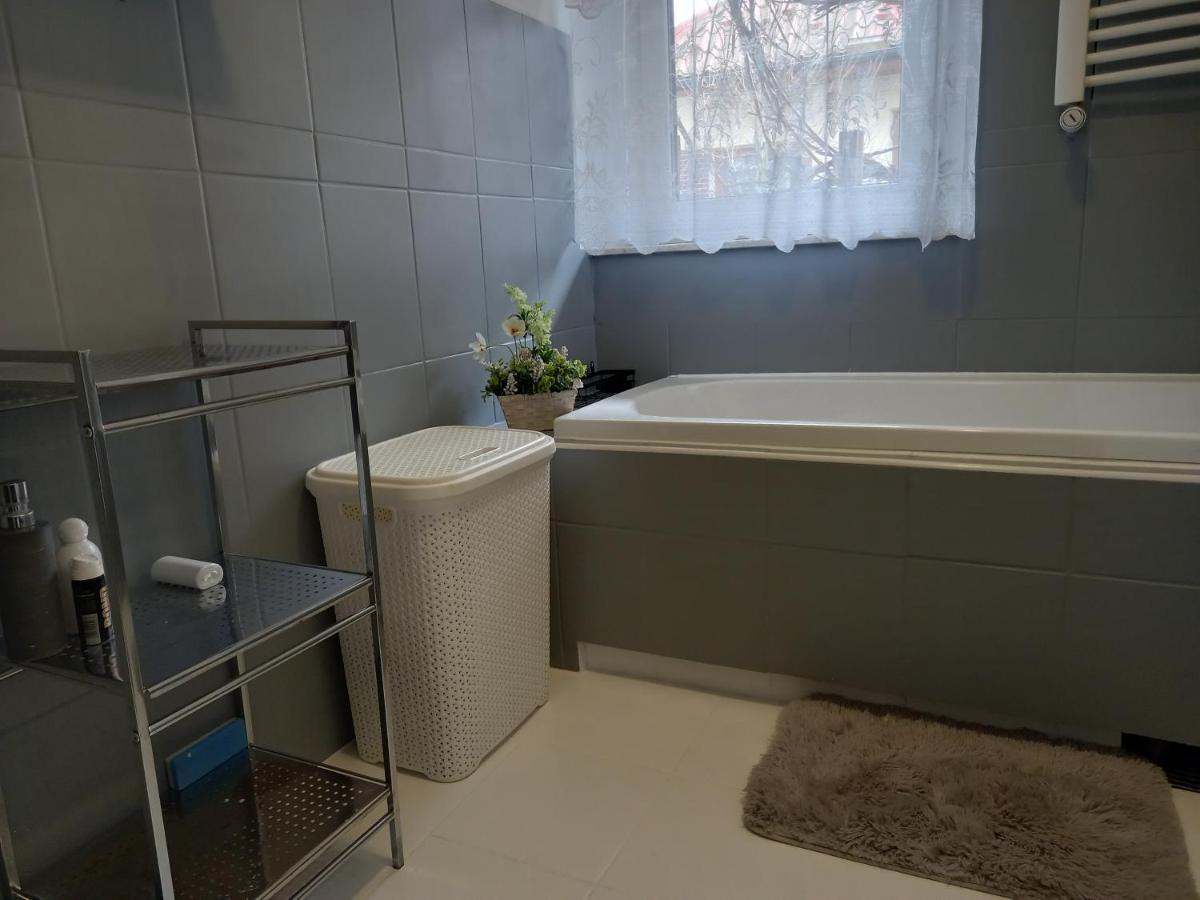 Pokoje Goscinne U Grazynki Nowy Sacz Bagian luar foto